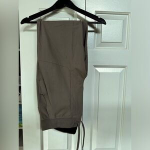 Lululemon Men’s ABC Joggers Large